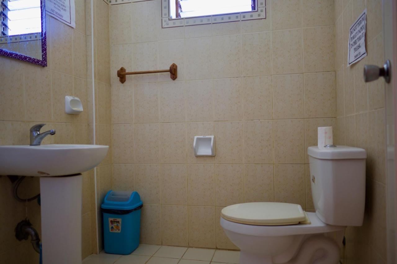 Fat Monkey Hostel Корон Экстерьер фото